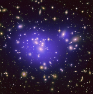 Galaxy cluster Abell 1689. Credit: NASA/ESA Hubble Space Telescope